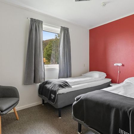 Skagi Bed & Lodge Skaland Екстер'єр фото