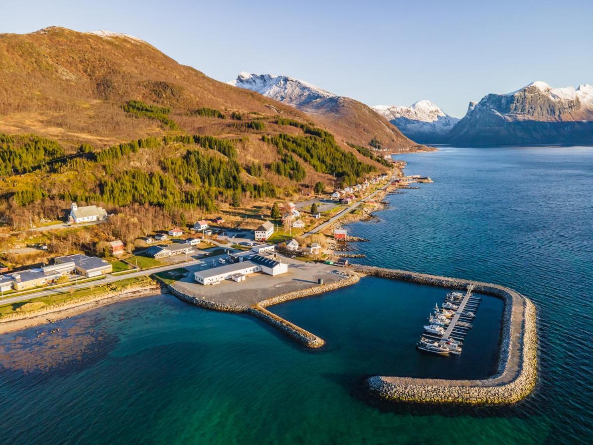 Skagi Bed & Lodge Skaland Екстер'єр фото
