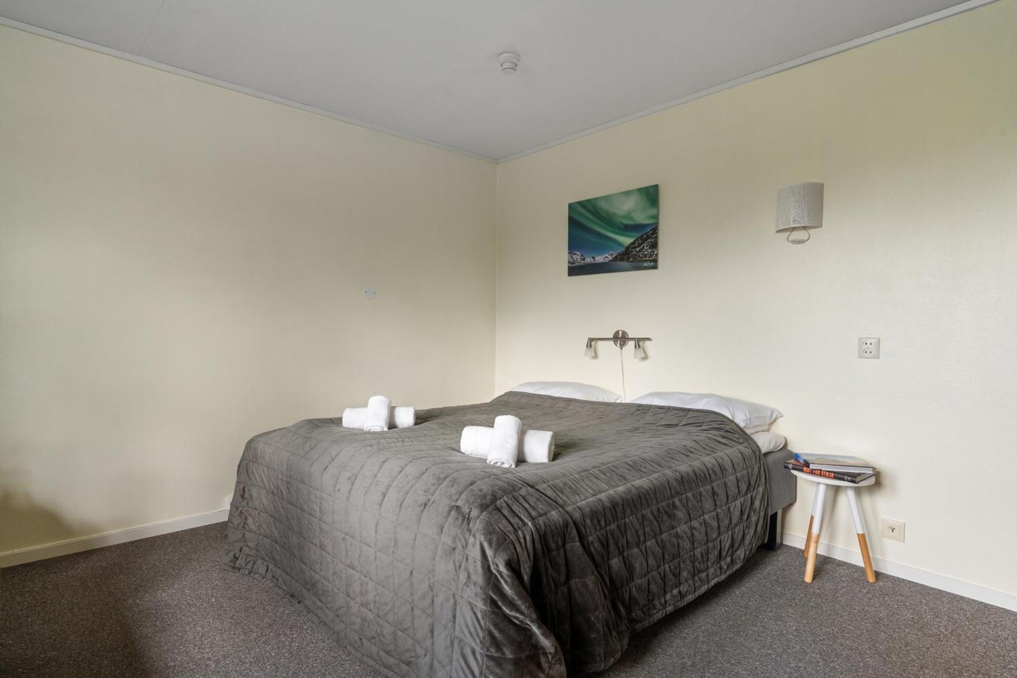 Skagi Bed & Lodge Skaland Екстер'єр фото
