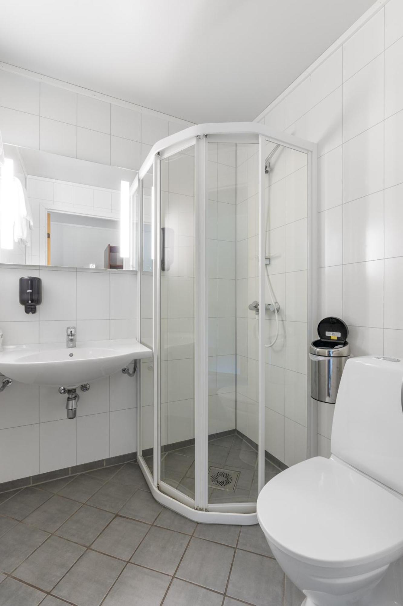 Skagi Bed & Lodge Skaland Екстер'єр фото